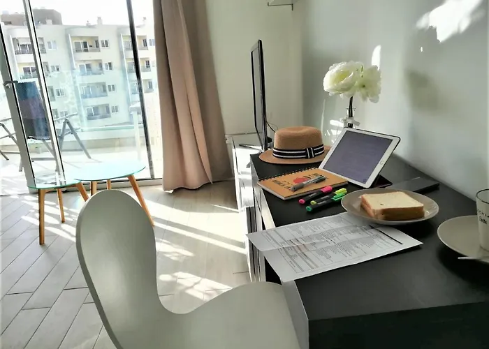 Oceanfront * أذيخي