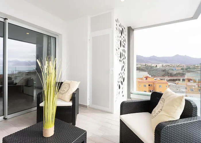 Oceanfront أذيخي