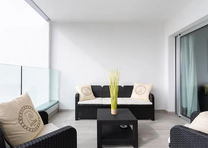 Oceanfront Апартаменты