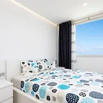 Oceanfront شقة أذيخي