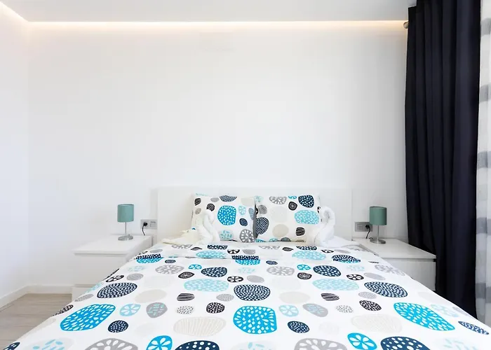 Oceanfront Apartmán *